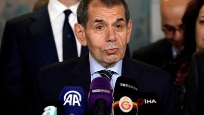 Dursun Özbek, listesini divan kuruluna teslim etti