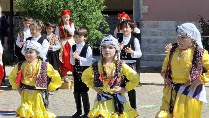 Edirne’de minik öğrencilerin gösterileri hayran bıraktı