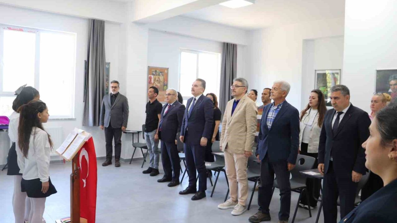 Edremit’te eğitime hayırsever desteği