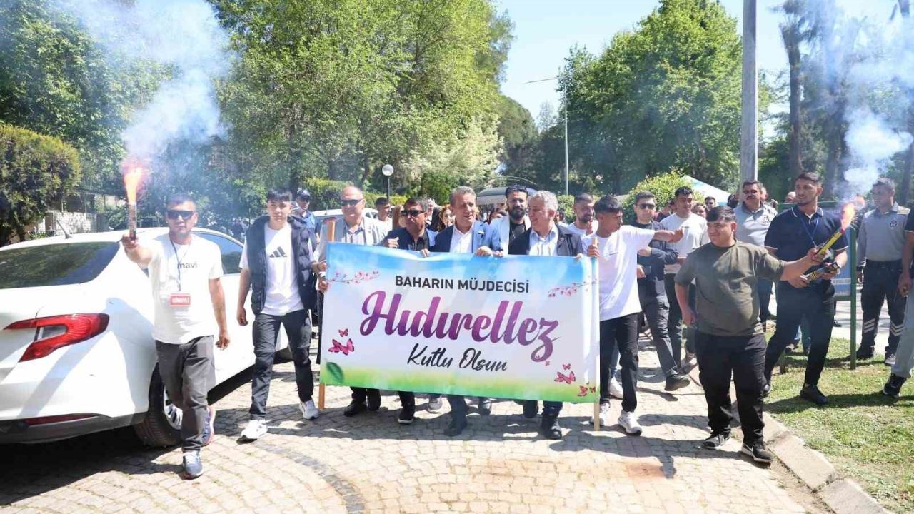 Efeler’de hıdırellez coşkusu