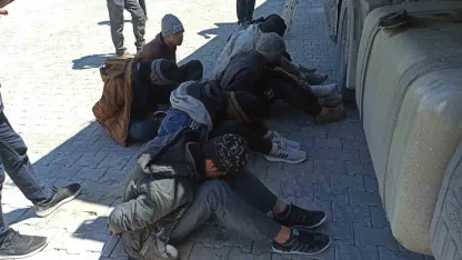 Erbaa’da konteyner yüklü tırda 7 kaçak göçmen yakalandı