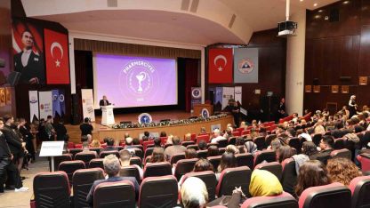 ERÜ’de ’II. Ulusal PharmErciyes Eczacılık Öğrenci Kongresi’ düzenledi