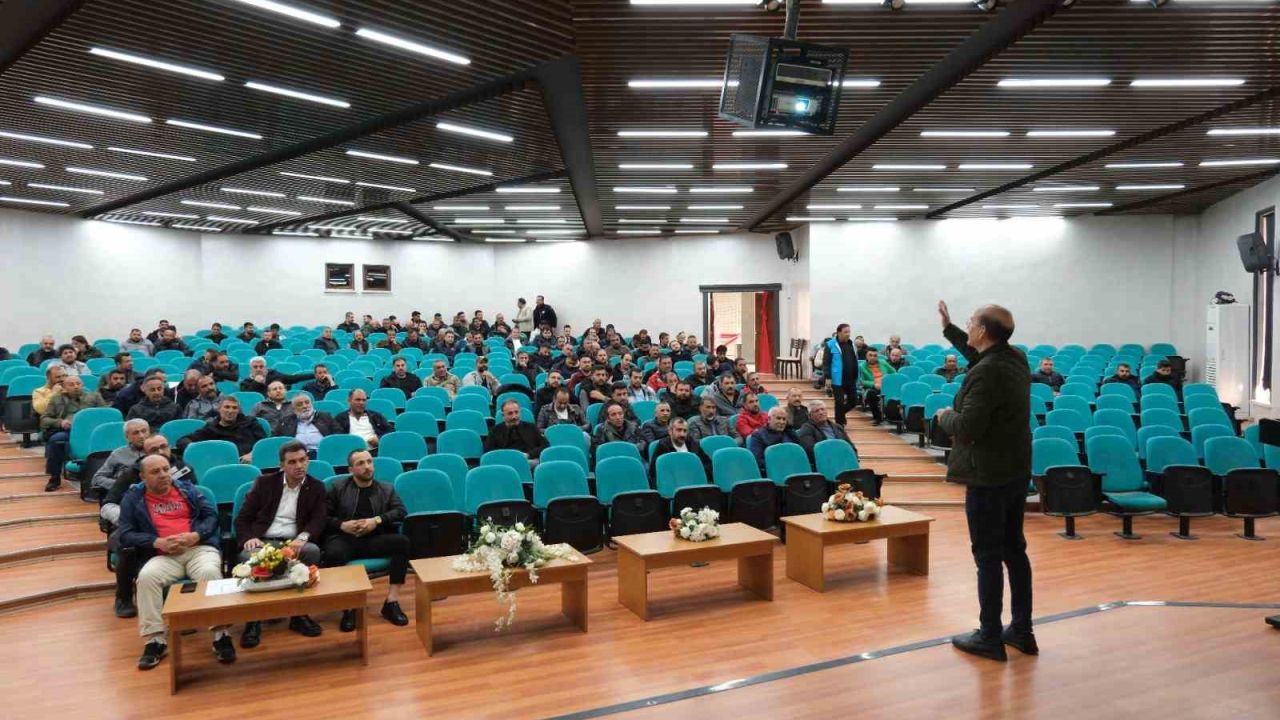 Erzincan Belediyesi personeline güvenli sürüş eğitimi