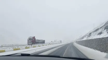 Erzincan’ın yüksek kesimlerinde kar yağışı etkili oldu