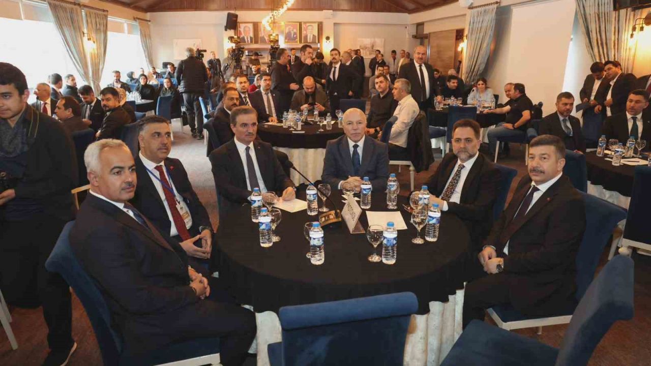 Erzurum’da deprem ve zemin zirvesi