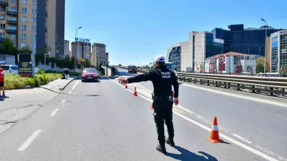 Esenyurt’ta sürücülere ’İlk Yardım ve Trafik Bilinci’ eğitimi verildi