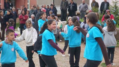 Feke’de geleneksel Hıdırellez şenliği düzenlendi