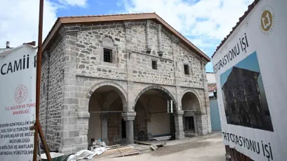 Fetih Camii restore ediliyor