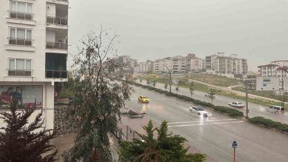 Gaziantep’te sağanak yağış ve dolu hayatı felç etti
