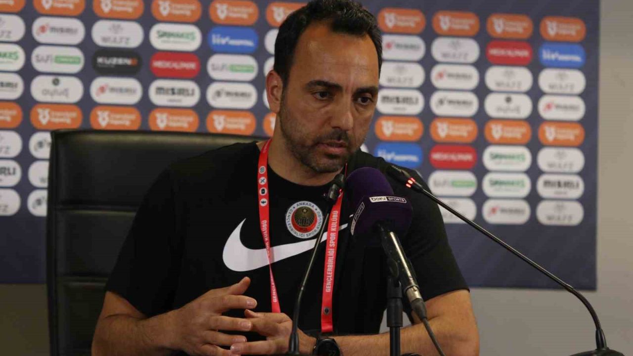 Gökhan Kağıtçıoğlu: "Hakem, pozisyonun VAR’dan net bir görüntü olmadığı söylendiği için golü veremediğini söyledi"