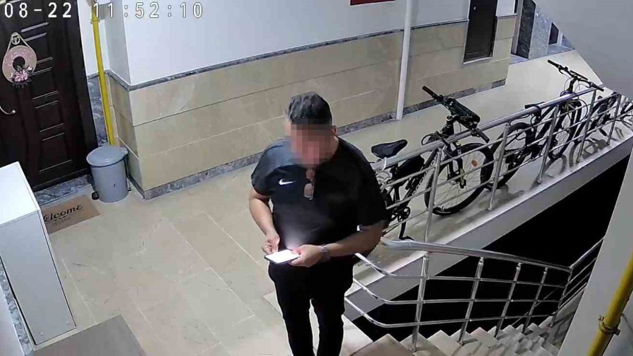 Görevlinin karısını öldüren şahıs, cinayetten sonra ellerini yıkamış