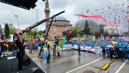 HAK-İŞ Başkanı Arslan: "Türkiye’nin bütün meydanları Taksim Meydanı’dır"