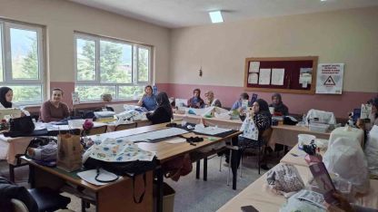 Halk Eğitim Merkezi kursiyerlerine sağlık eğitimi düzenlendi
