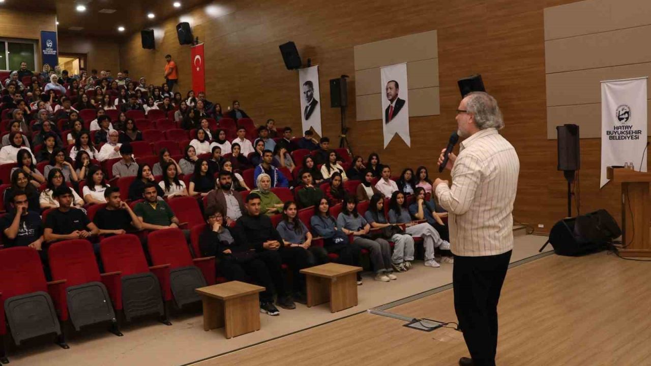 Hatay Büyükşehir’den öğrencilere sınav motivasyonu desteği