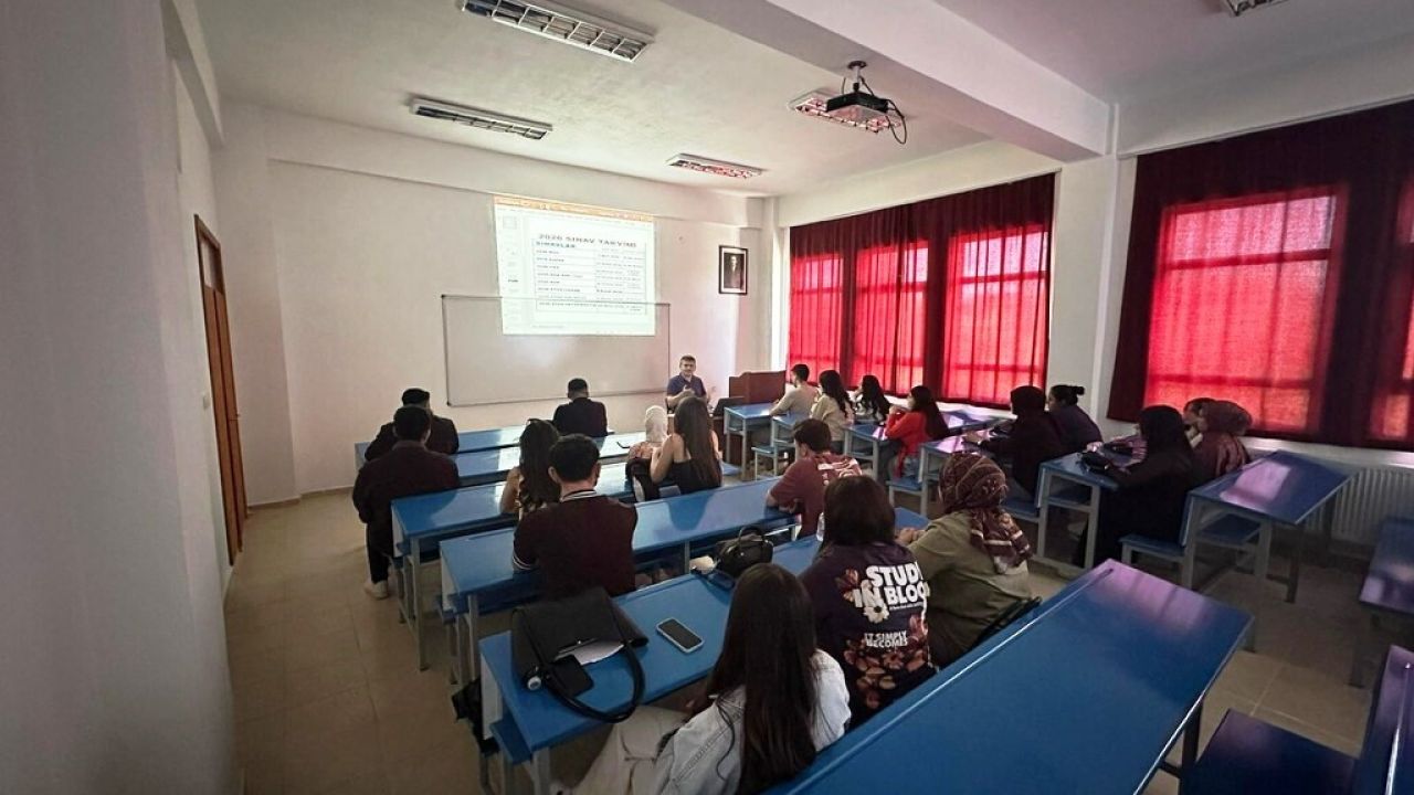 Hisarcık MYO’da "Danışman-Öğrenci Paylaşım Saatleri" etkinliği