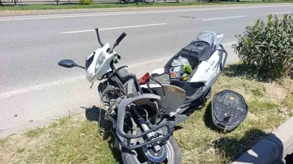 İki motosiklet çarpıştı: 2 yaralı