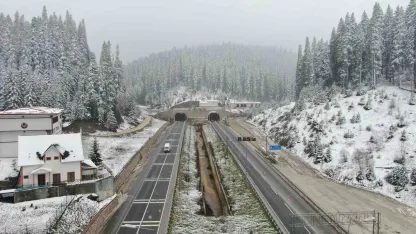 Ilgaz Dağı mayıs ayında beyaza büründü
