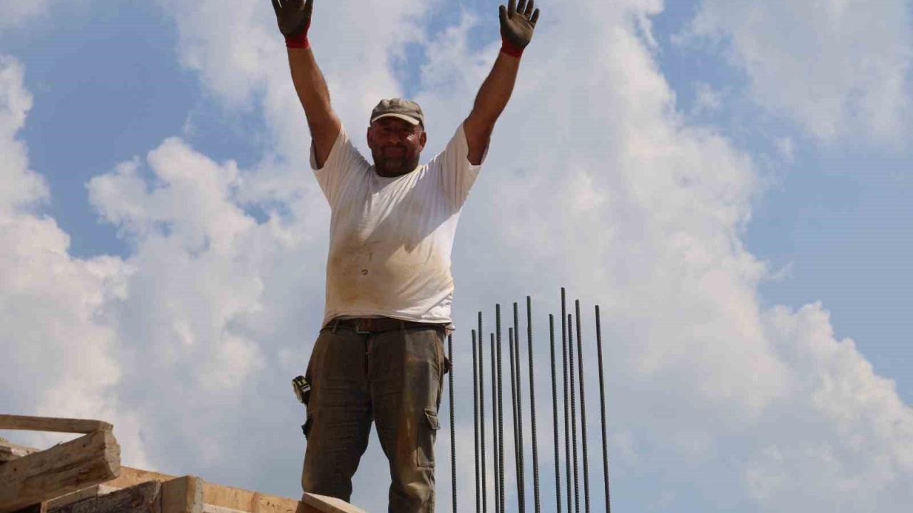 İnşaat işçileri 1 Mayıs’ta da mesai yaptı