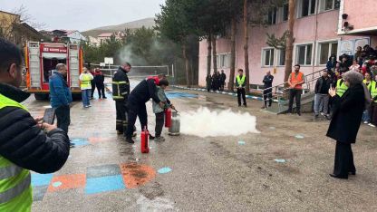 İtfaiyeden öğrencilere yangın eğitimi