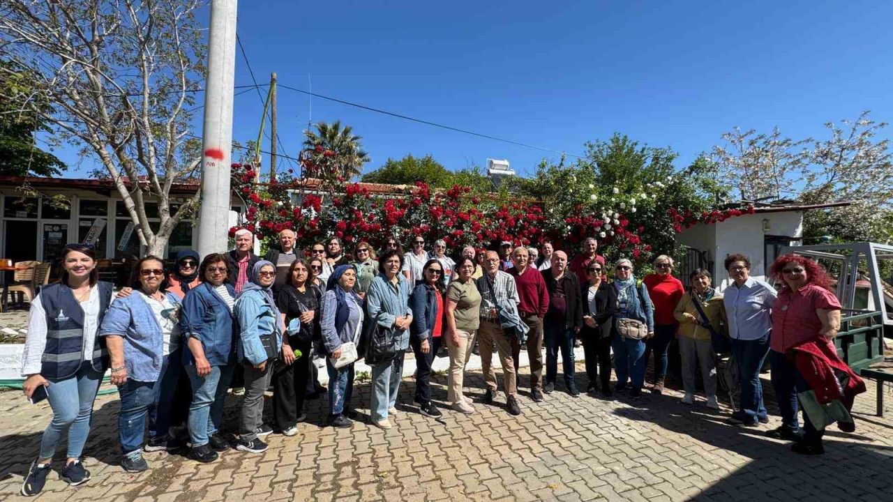 İzmir Büyükşehir Belediyesi’nden emeklilere özel gezi programı