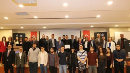 İzmir’de 15 Temmuz manşetleri bir kez daha atıldı