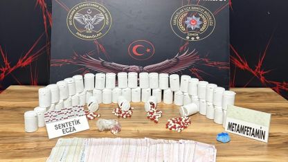 İzmir’de binlerce uyuşturucu hap ele geçirildi