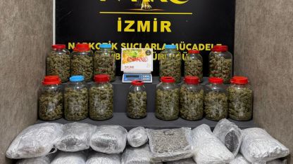 İzmir’de zehir tacirlerine operasyon: 4 şüpheli tutuklandı
