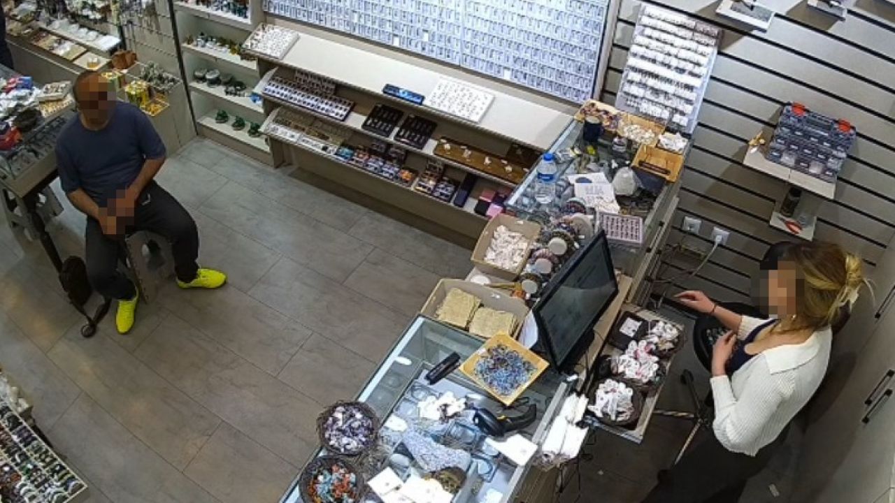 Karşısında hayasızca hareketler sergilenen kadın, yaşadığı taciz olayının detaylarını anlattı