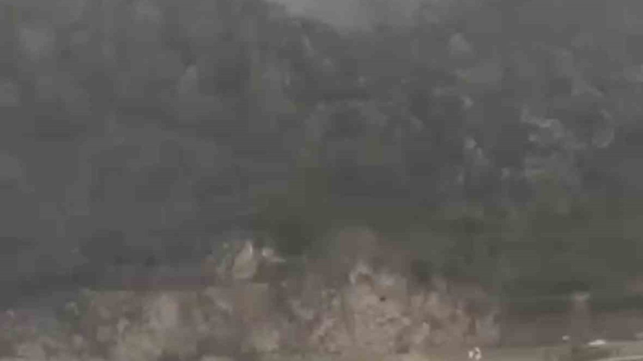 Kilometrelerce ters yönde ilerledi, kaza kıl payı atlatıldı