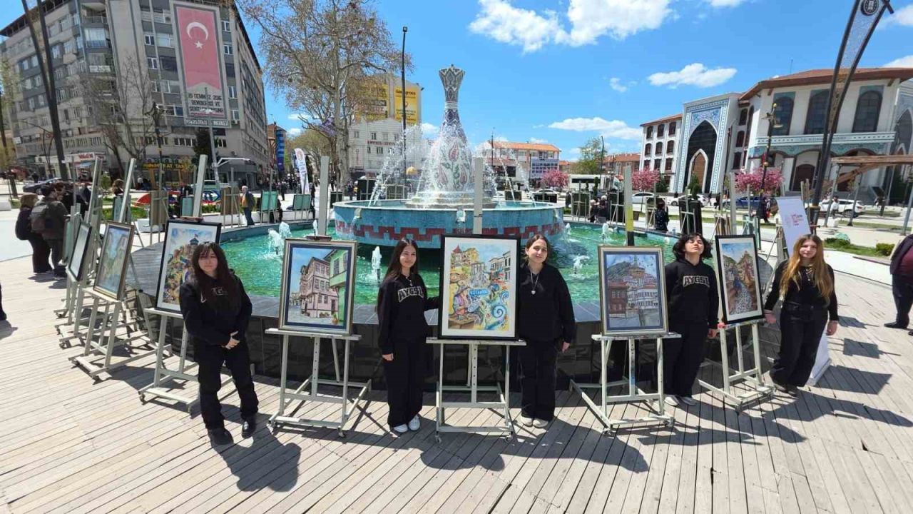 Kütahya ve Sakarya’dan öğrenciler aynı sergide buluştu