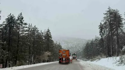 Kütahya’nın yüksek kesimlerinde kar kalınlığı 60 santimetreye ulaştı