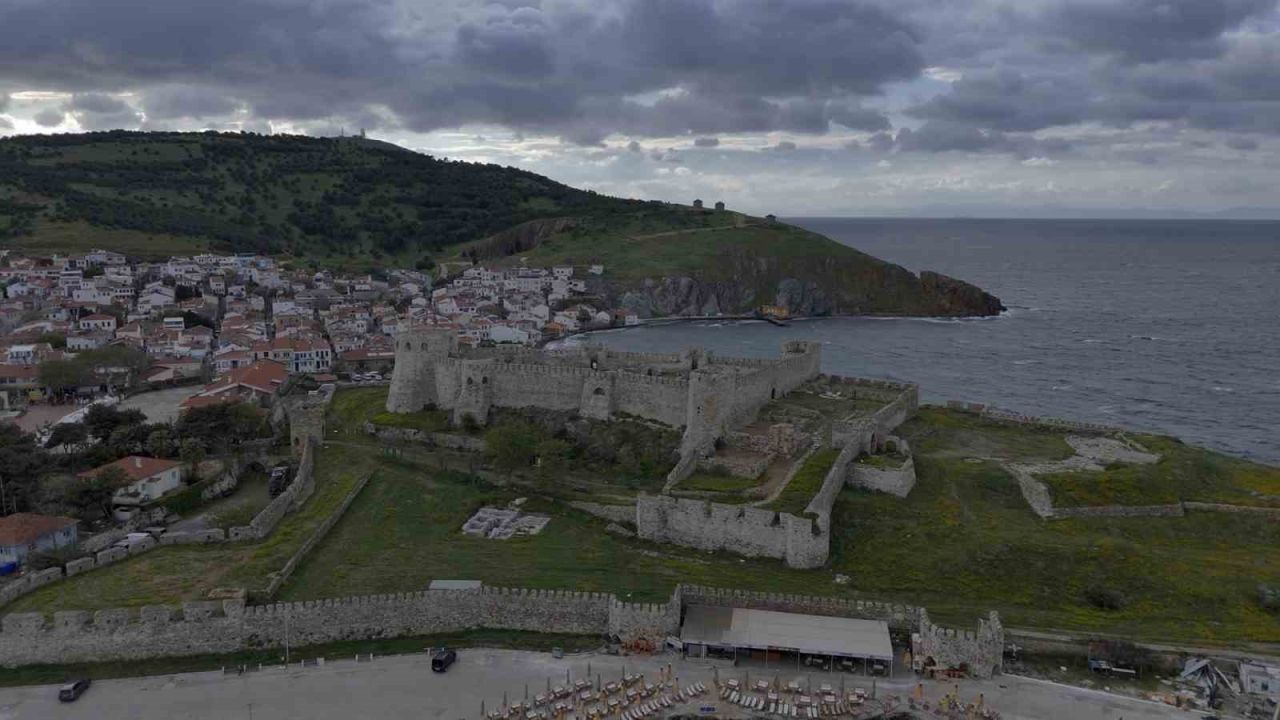 Kuzey Ege’nin turizm merkezi Bozcaada 3 günlük tatilde yüzde 70 doluluk oranına ulaştı