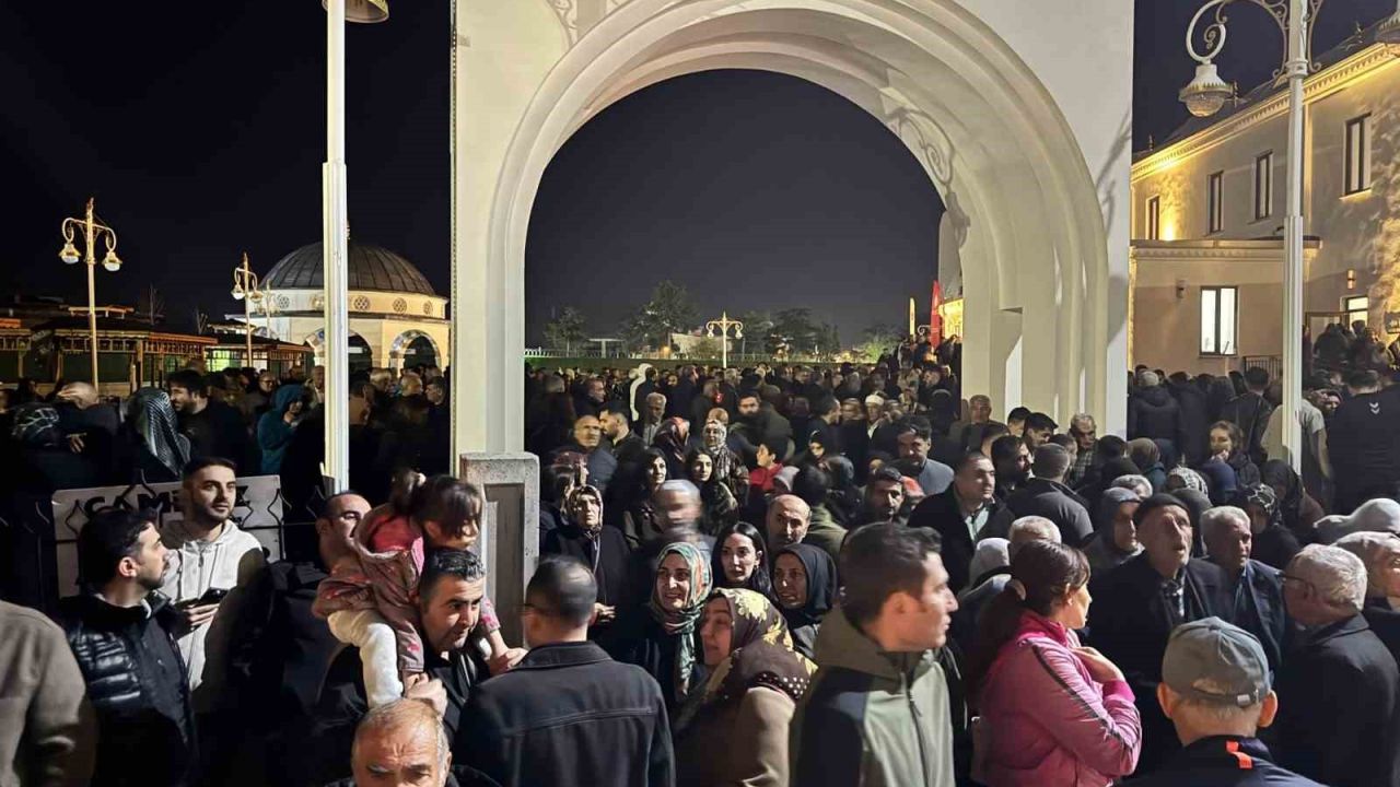 Malatya’dan ilk hac kafilesi kutsal topraklara uğurlandı