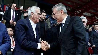 Mardin’de Vali Akkoyun ve Ahmet Türk, Play-Off maçında buluştu