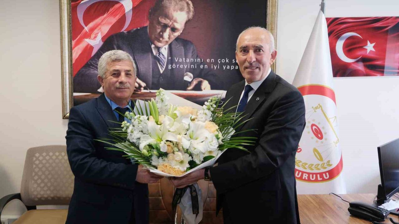 Mazbatayı alan Odakır: "Hizmetlerimizle konuşulmaya devam edeceğiz"