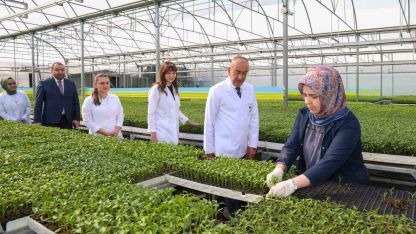 Meram Belediyesinin Konya çiftçisine büyük desteği, Konya Fide’de yeni sezon satışları başladı