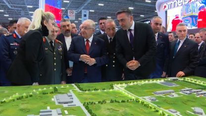 Milli Savunma Bakanı Yaşar Güler, SAHA EXPO’da sergilenen teknolojileri inceledi
