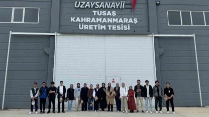 Milli teknoloji hamlesi gençlere yerinde anlatıldı