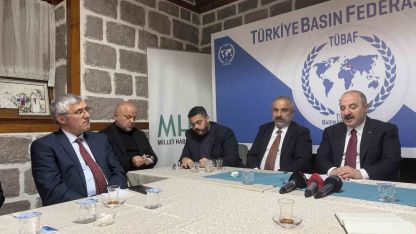 Mustafa Varank: "Şu anda partinin bütün dizaynını Özgür Özel’e göre yapıyorlar"