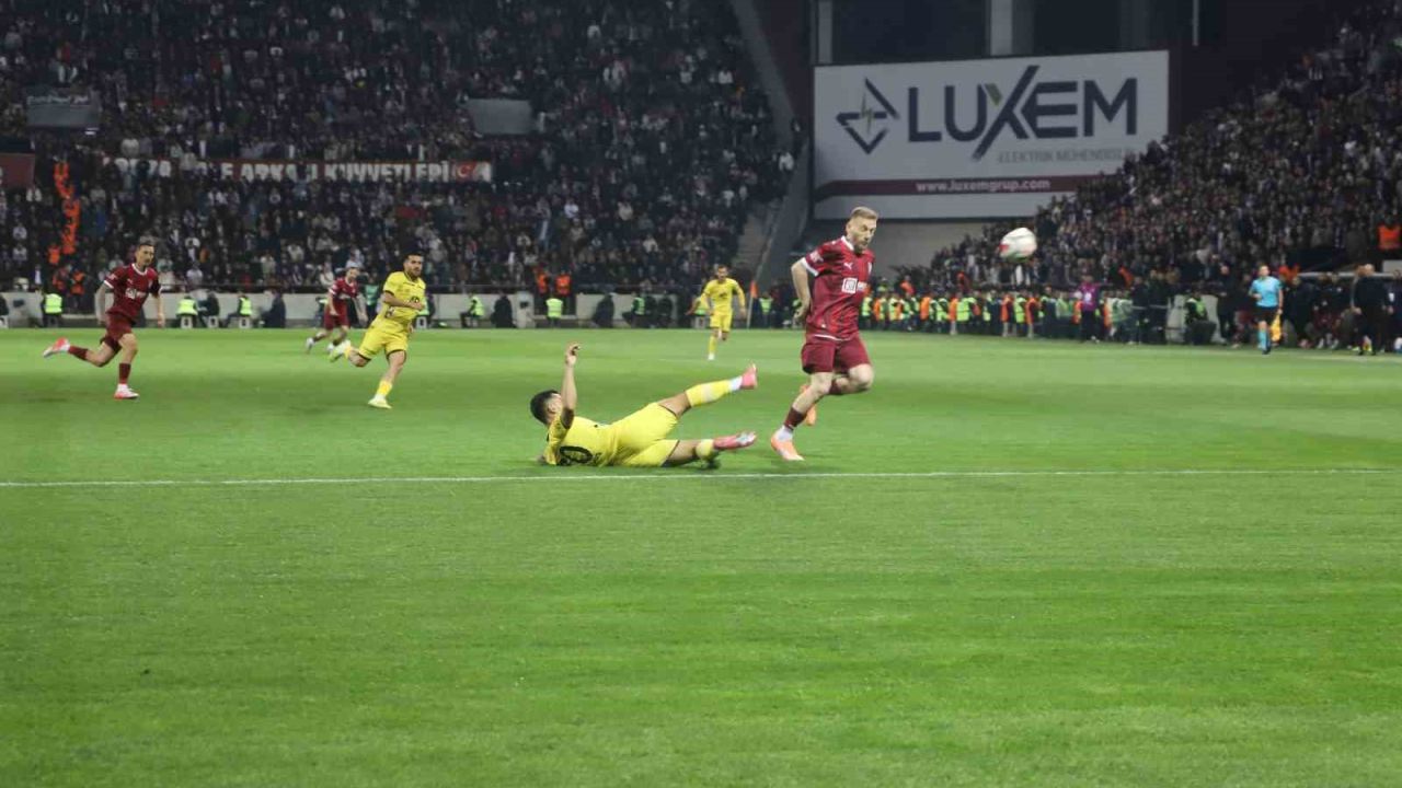 Nesine 2. Lig Play-Off: Elazığspor: 2 - Adana 01 FK: 1