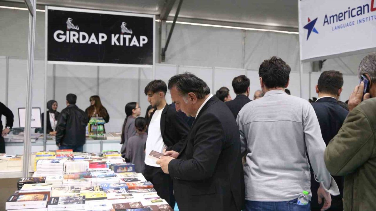 Niğde 9. Kitap Fuarı kapılarını açtı