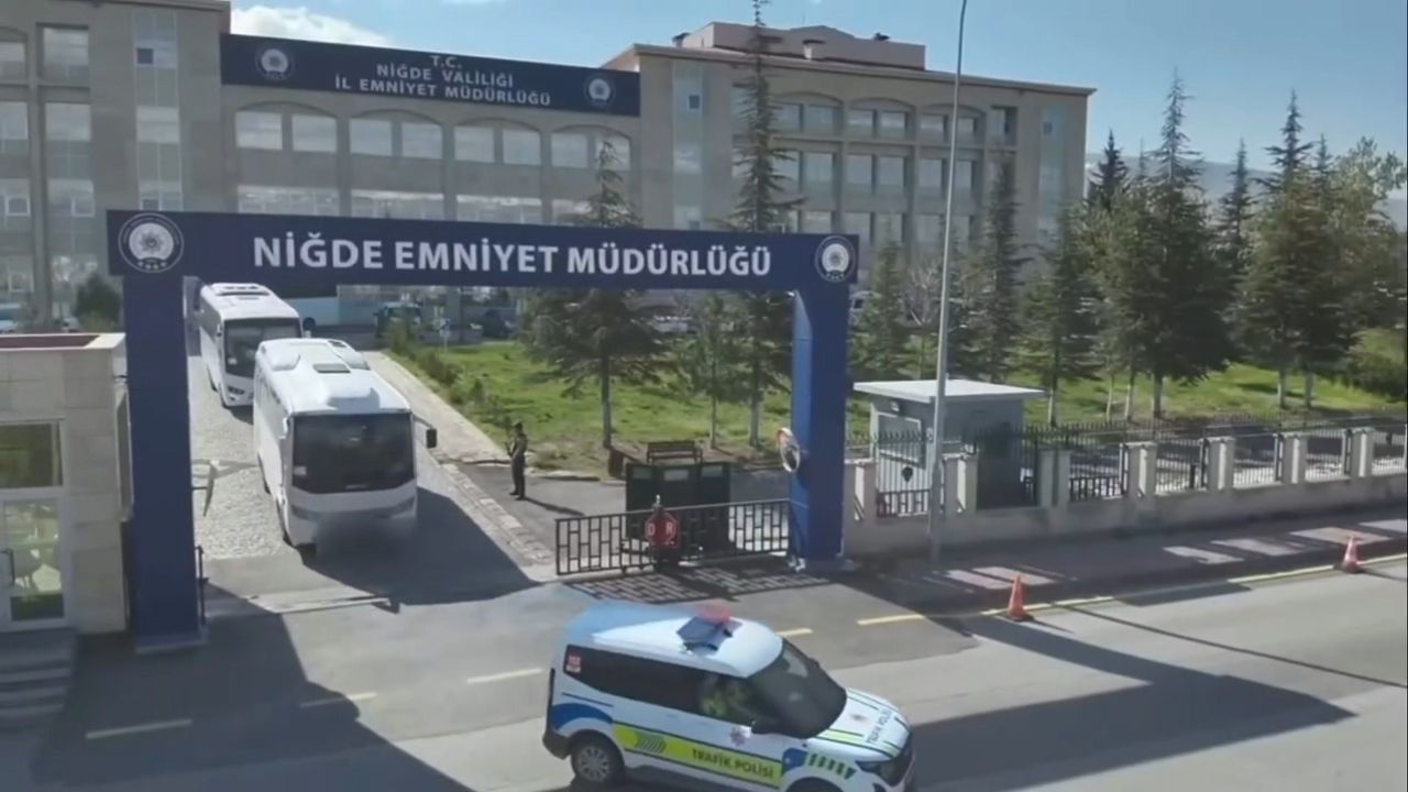 Niğde merkezli 13 ilde yasa dışı bahis operasyonu: 34 şüpheli yakalandı, 31’i tutuklandı