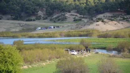 Öldürülüp yakılan Kübra Yapıcı’nın cesedinin bir bölümü Korkuteli Barajı’nda aranıyor