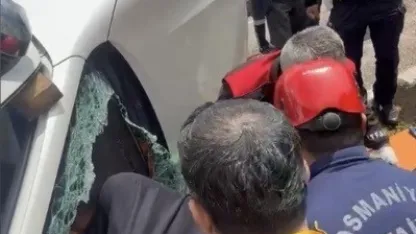 Osmaniye’de kontrolden çıkan pikap yan yattı: 2 yaralı
