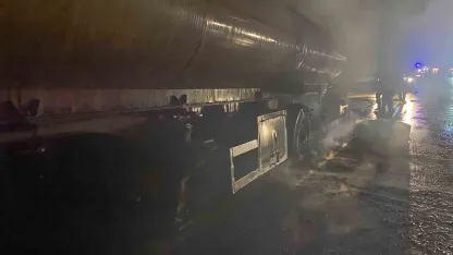 Osmaniye’de seyir halindeki tanker alevlere teslim oldu