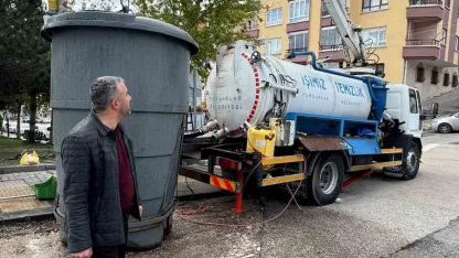Pursaklar’da sistemli temizlik çalışmaları devam ediyor