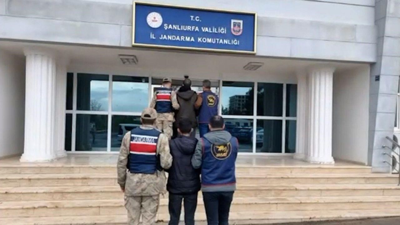 Resmi belgede sahteciliğe 2 gözaltı