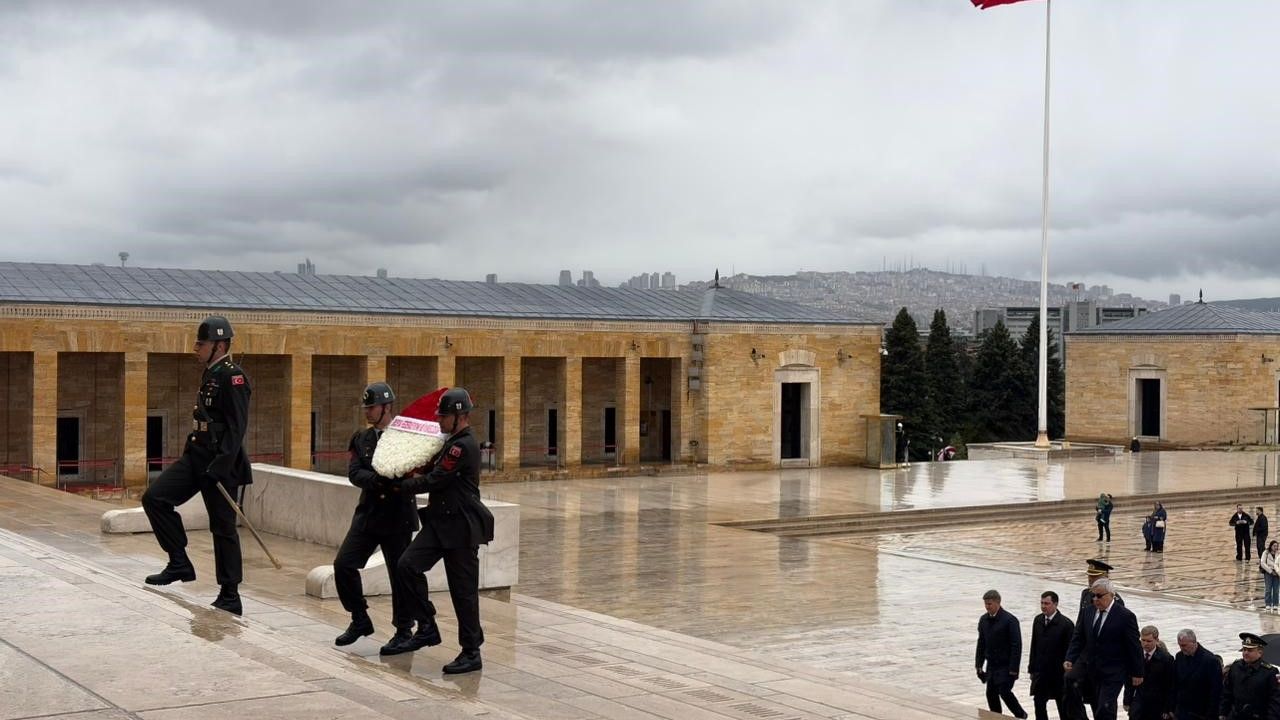 Rusya’nın Ankara Büyükelçisi Vershinin’den Anıtkabir’e ziyaret