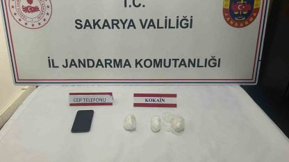Sakarya’da 4 ilçede uyuşturucu operasyonu: 1 milyonluk kokain ele geçirildi
