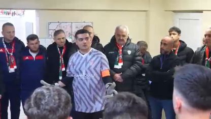 Şampiyonluk maçı öncesi takım kaptanından ağlatan konuşma